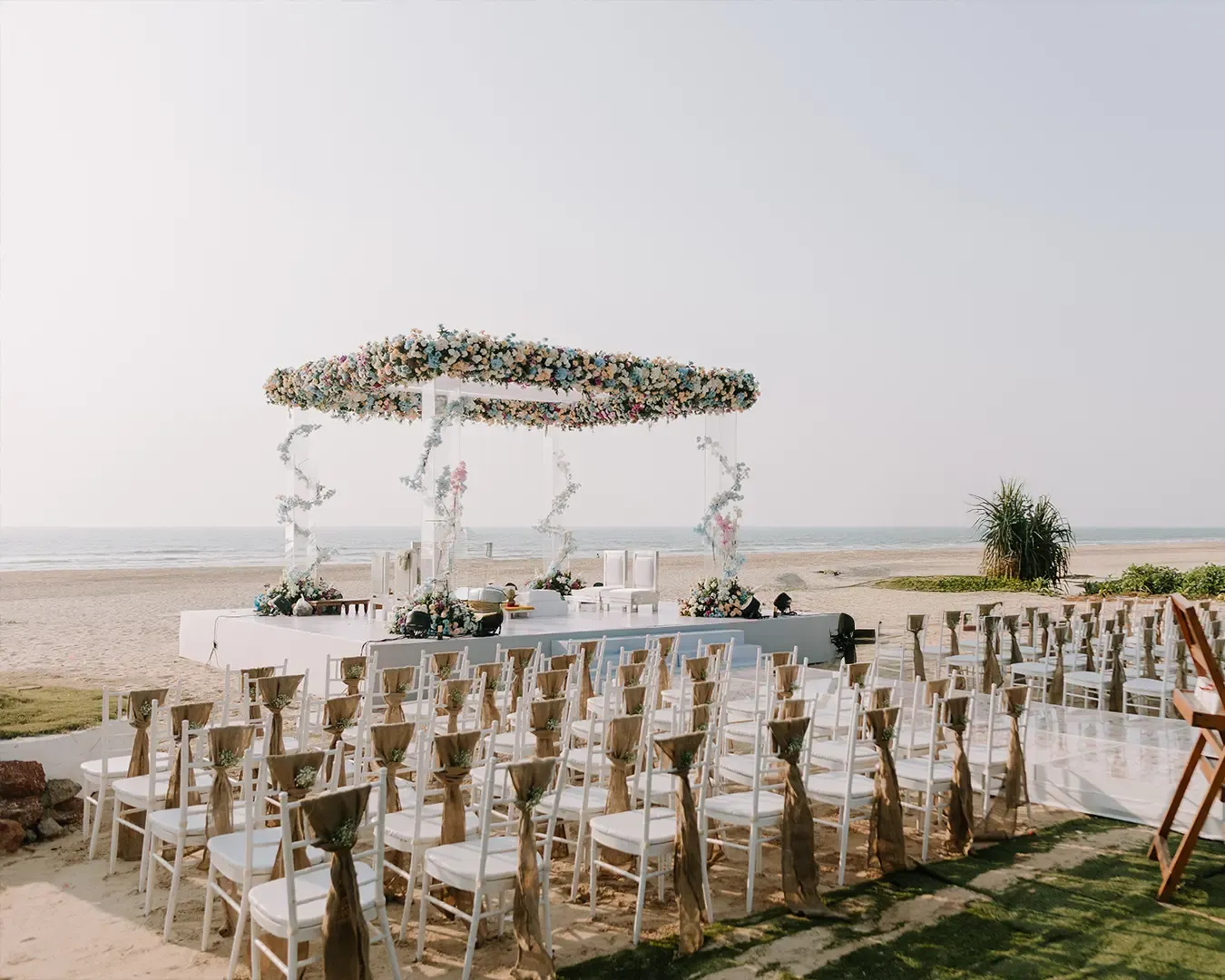 Stunning Designs in Stunning Settings 1